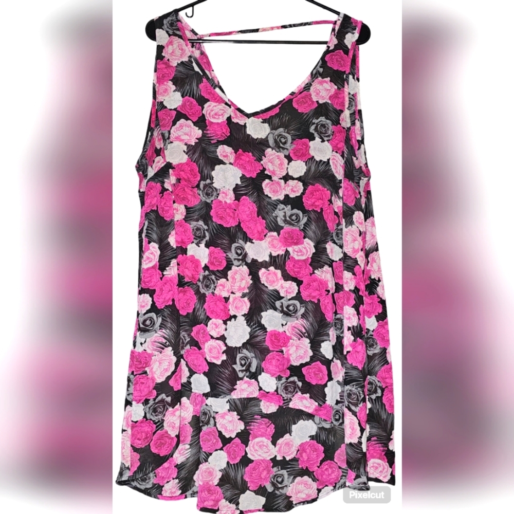 Torrid Chiffon Pink/Black/White Floral tank~ Size 2